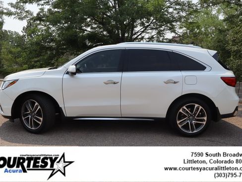 Used 2017 Acura MDX SH-AWD w/ Advance Package image 3