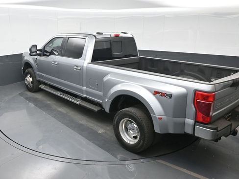 Used 2021 Ford F350 Lariat w/ Lariat Value Package image 19