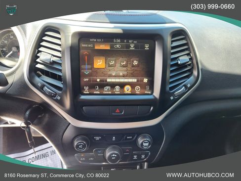 Used 2014 Jeep Cherokee Trailhawk w/ Cold Weather Group image 15