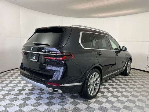 New 2026 BMW X7 xDrive40i w/ Premium Package image 7