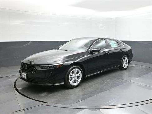 New 2025 Honda Accord LX image 1