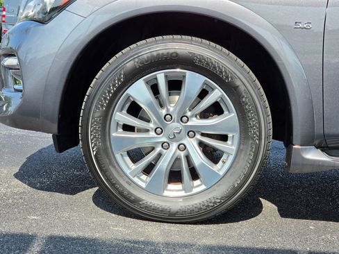 Used 2017 INFINITI QX80 4WD w/ All Season Package image 9