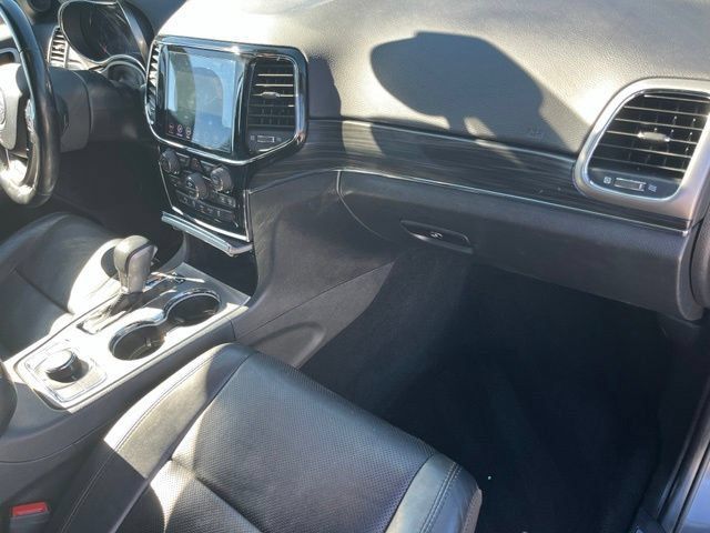 Certified 2019 Jeep Grand Cherokee Limited w/ Luxury Group II AWD/4WD image 28