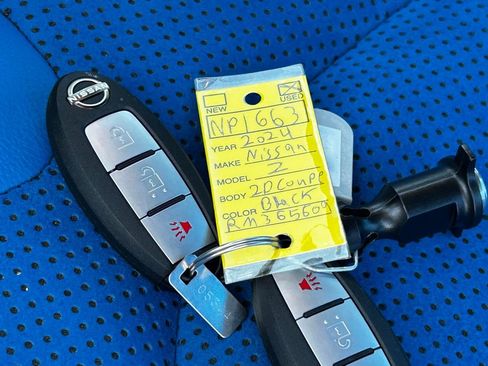 Used 2024 Nissan Z Performance w/ Floor Mat Package image 35