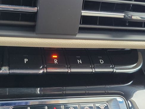 Used 2026 Lincoln Corsair Premiere AWD/4WD image 31