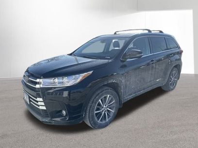 Used 2017 Toyota Highlander XLE