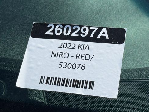 Used 2022 Kia Niro LXS FWD image 31