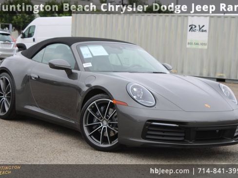 Used 2021 Porsche 911 Carrera w/ Premium Package image 1