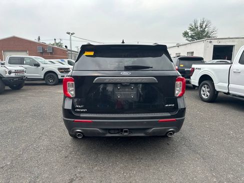 Used 2023 Ford Explorer XLT w/ Equipment Group 202A AWD/4WD image 5