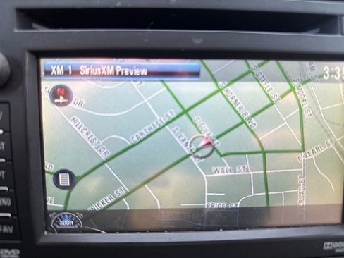 Used 2014 GMC Yukon XL Denali image 30