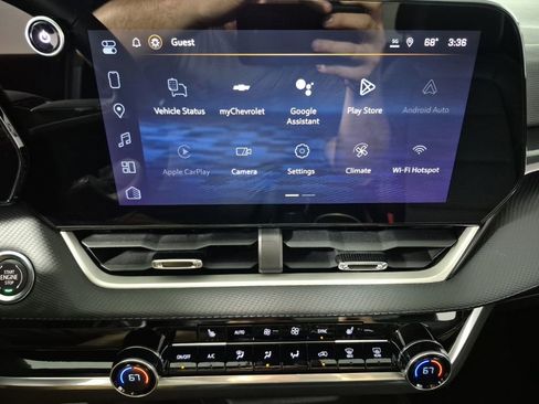New 2026 Chevrolet Equinox LT w/ Convenience Package II FWD image 21