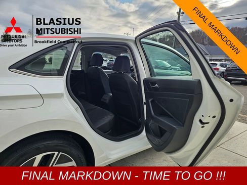 Used 2024 Volkswagen Jetta SEL image 19