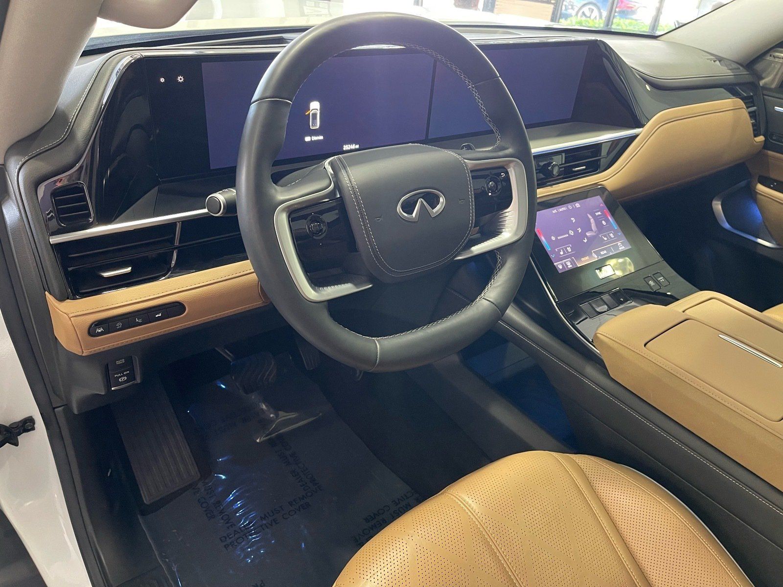 Used 2025 INFINITI QX80 Sensory AWD/4WD image 25
