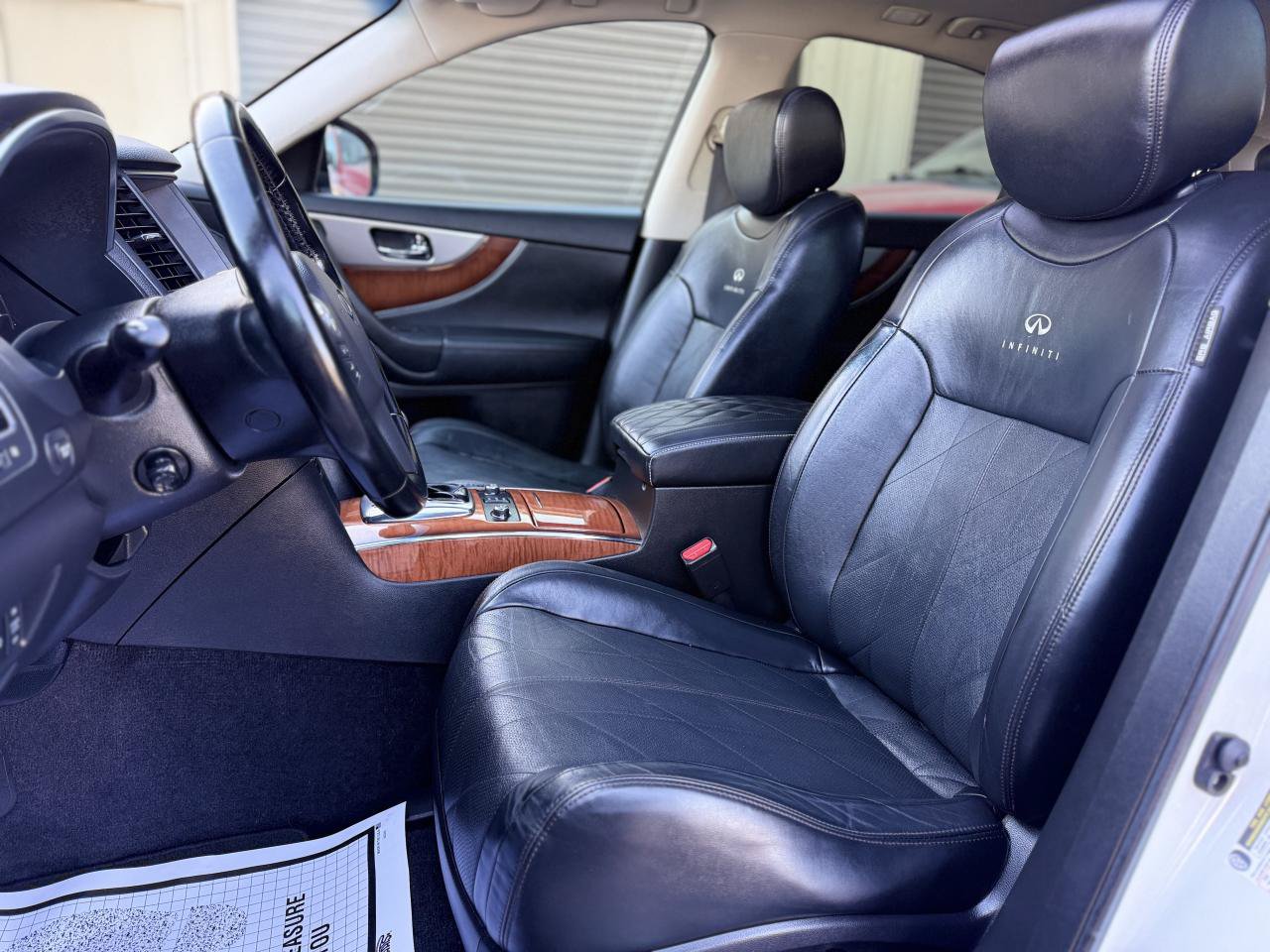 Used 2014 INFINITI QX70 AWD w/ Premium Package image 13