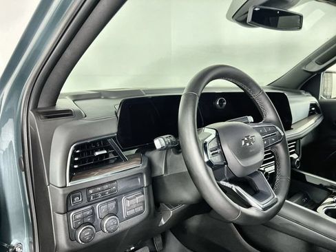 Used 2025 Chevrolet Tahoe Z71 w/ Z71 Off-Road Package AWD/4WD image 10