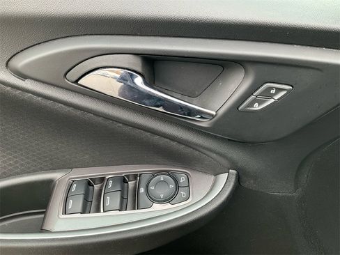 Used 2024 Chevrolet Malibu LT image 24