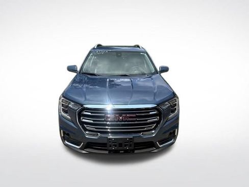 Used 2024 GMC Terrain SLT w/ Tech Package FWD image 8