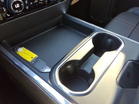 Used 2026 Chevrolet Silverado 2500 High Country w/ High Country Premium Package AWD/4WD image 37