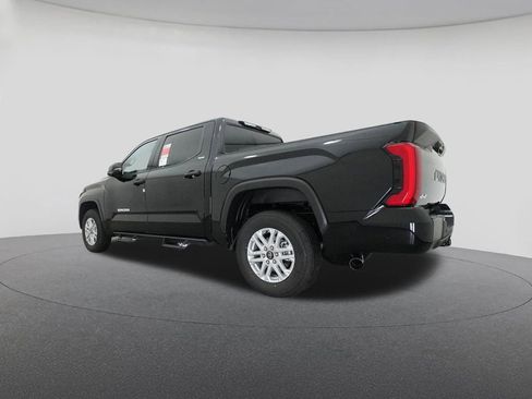 New 2026 Toyota Tundra SR5 AWD/4WD image 21