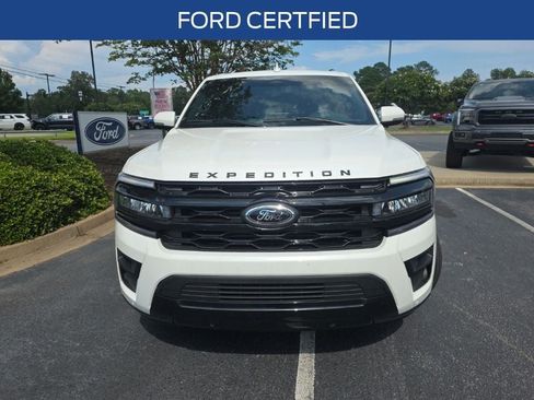 Certified 2024 Ford Expedition Max Limited RWD image 3