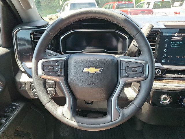 Certified 2023 Chevrolet Silverado 1500 LT w/ Z71 Off-Road Package AWD/4WD image 11