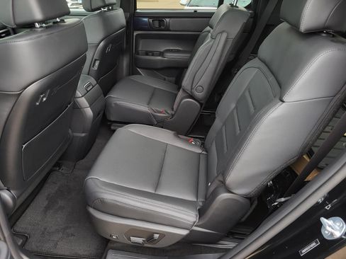 New 2026 Hyundai Santa Fe Calligraphy FWD image 13