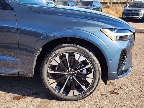 New 2026 Volvo XC60 T8 Plus w/ Protection Package Premier image 29