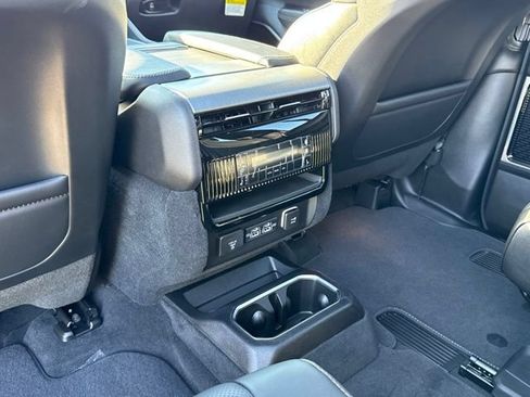 New 2026 Jeep Grand Wagoneer Limited AWD/4WD image 26