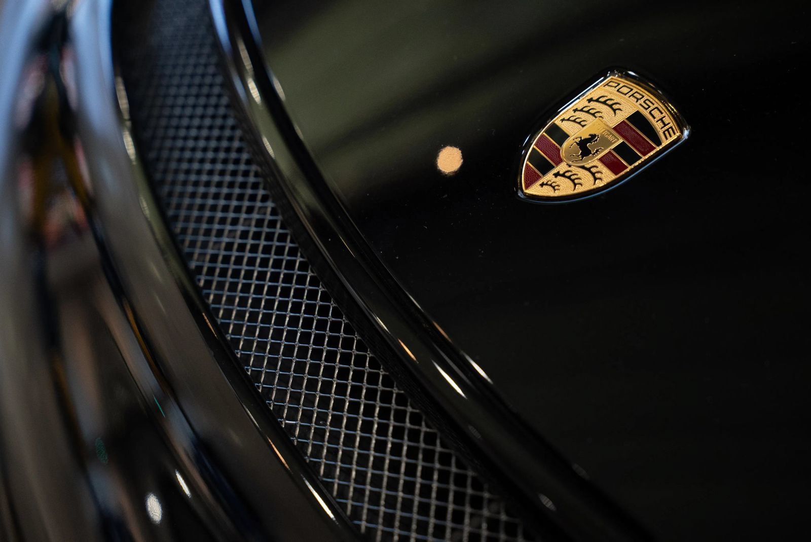 Used 2016 Porsche Cayman GT4 RWD image 18