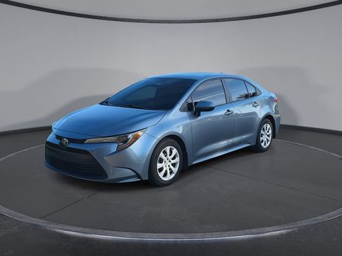 Used 2024 Toyota Corolla LE FWD image 4
