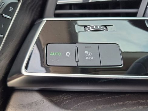 Certified 2023 Audi Q8 Premium Plus w/ Premium Plus Package image 28