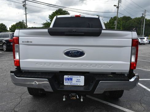 Used 2017 Ford F250 XLT AWD/4WD image 7