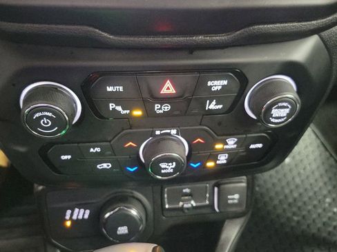 Used 2023 Jeep Renegade Limited w/ Limited Elite Group image 58