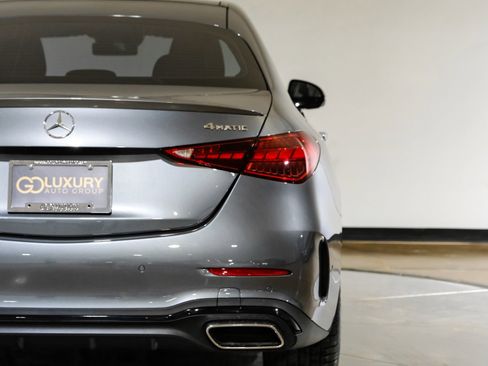 Used 2025 Mercedes-Benz C 300 4MATIC Sedan image 46