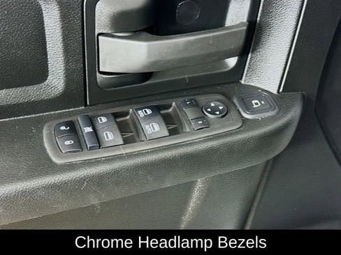 Used 2024 RAM 2500 Tradesman w/ Chrome Appearance Group image 18