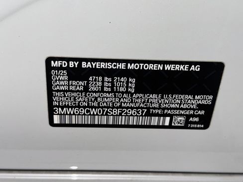 Certified 2025 BMW 330i Sedan image 37