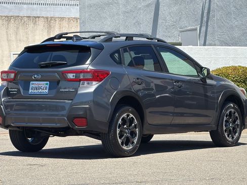 Used 2021 Subaru Crosstrek 2.0i Premium w/ Moonroof Package AWD/4WD image 2