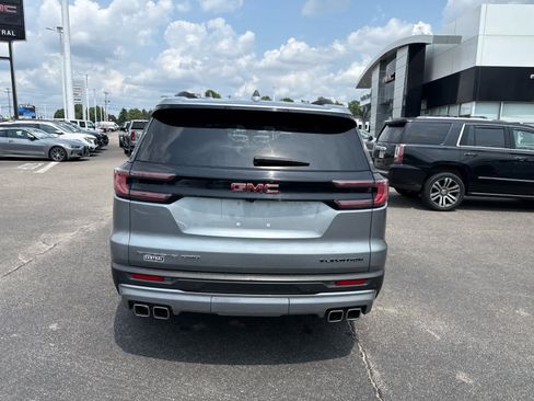 Certified 2025 GMC Acadia Elevation AWD/4WD image 4
