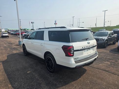 Used 2022 Ford Expedition Max Limited AWD/4WD image 5
