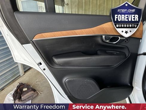 Used 2024 Volvo XC90 B6 Plus w/ Protection Package Premier AWD/4WD image 28