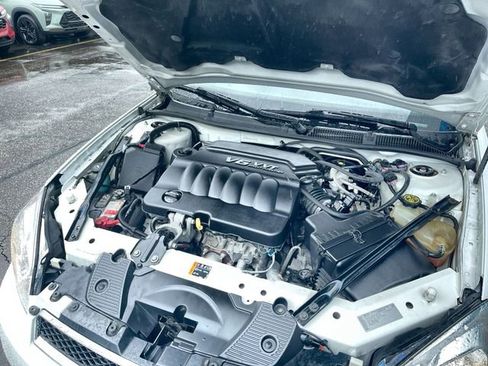 Used 2014 Chevrolet Impala LTZ FWD image 27