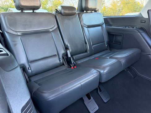 Used 2025 Ford Expedition Active image 34