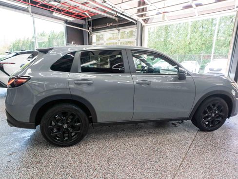 Used 2024 Honda HR-V Sport image 4
