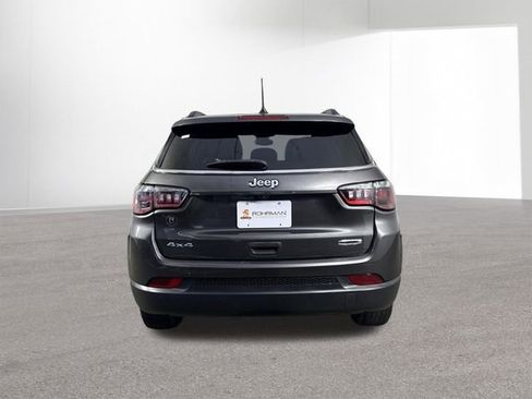 Used 2023 Jeep Compass Latitude w/ Sun and Sound Group AWD/4WD image 31