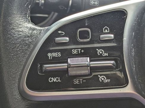 Used 2019 Mercedes-Benz C 300 Sedan image 22