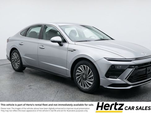 Used 2025 Hyundai Sonata SEL FWD image 1