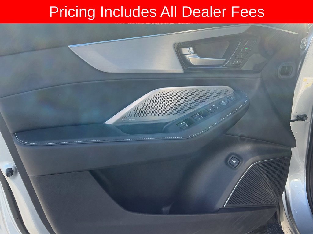 Used 2026 Acura MDX w/ Technology Package FWD image 9