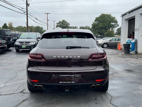 Used 2017 Porsche Macan Turbo image 4