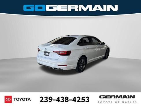 Used 2020 Volkswagen Jetta R-Line w/ R-Line Cold Weather Package FWD image 8