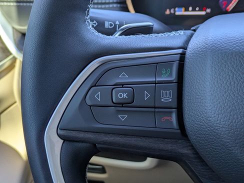 New 2025 Jeep Grand Cherokee Limited image 28